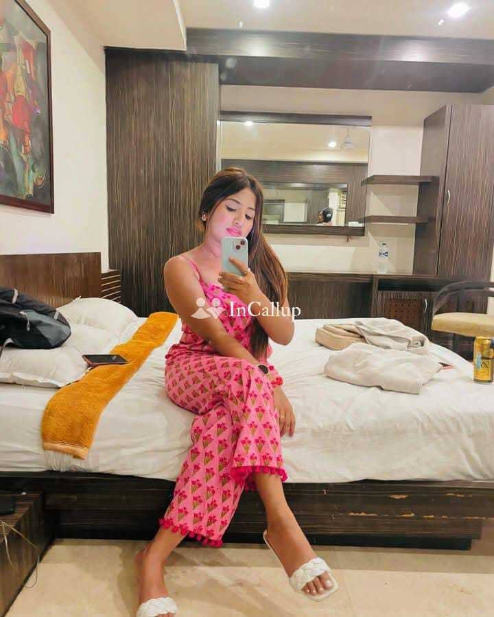 known for being ravishing model available now trusted reliable service - Call Girls in Nashik
