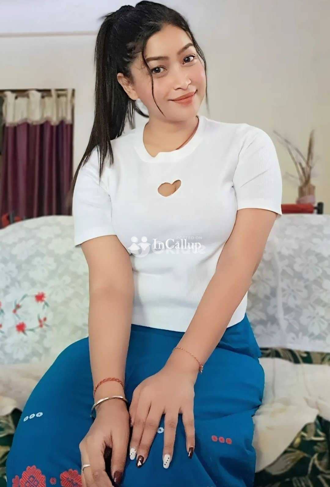 vibrant black hair and brown eyes available for flexible hours beautiful model in nashik - Call Girls in Nashik