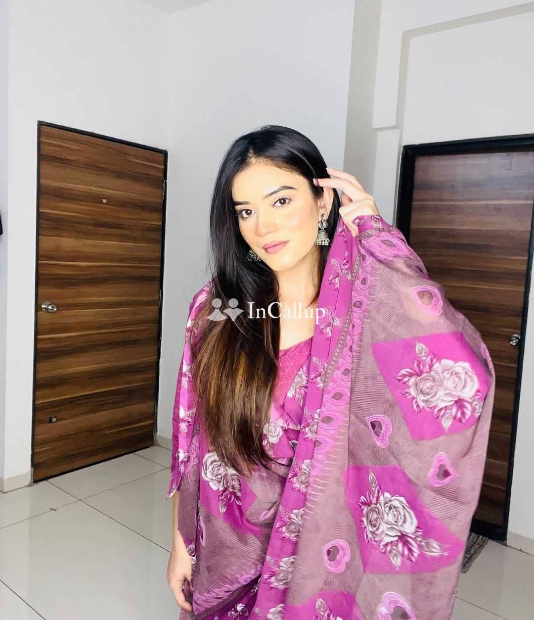 Call Girls Escorts ServiCe In LAVANYA MOTEL North Delhi 9211923703 In Delhi NCR - Call Girls in New Delhi