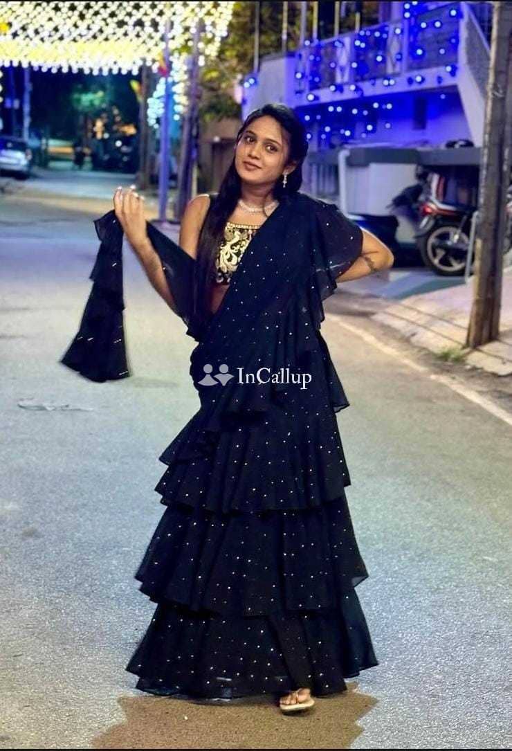 living in new delhi available now trusted reliable service - Call Girls in New Delhi