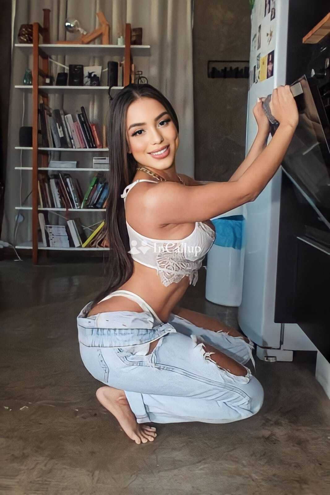 living in new delhi known for being polite available for both incall and outcall - Call Girls in New Delhi