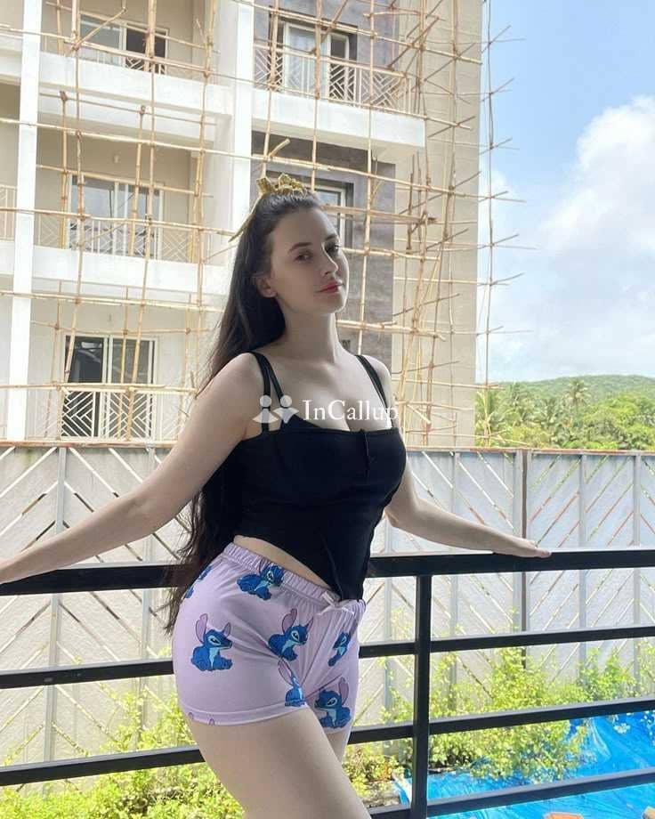 local to new delhi attractive black body and black eyes available for short notice available - Call Girls in New Delhi