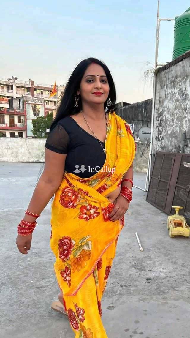 low price call girls in delhi saket call us 9711881147  women seeking man service 24/7 - Call Girls in New Delhi