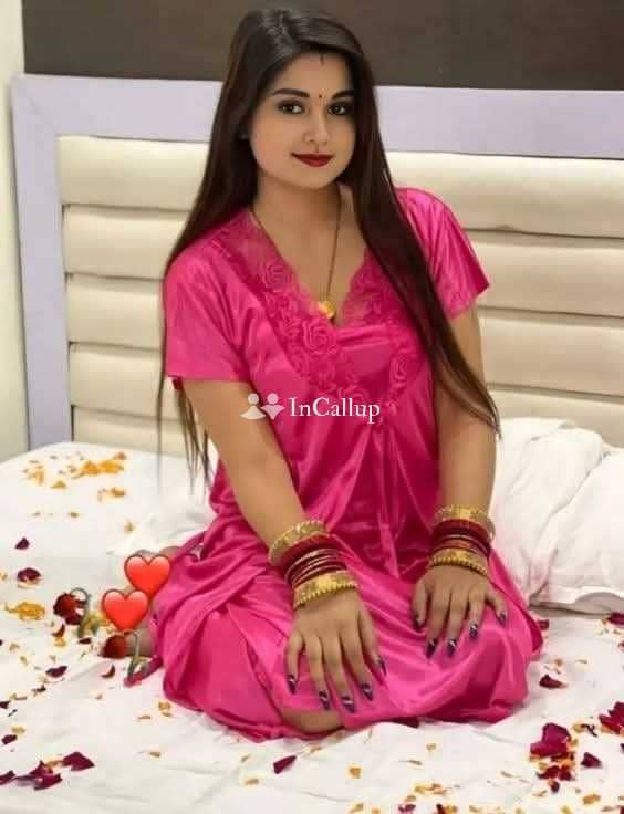 with black hair and black eyes living in new delhi find rani kumari a nineteen year old call girls - Call Girls in New Delhi