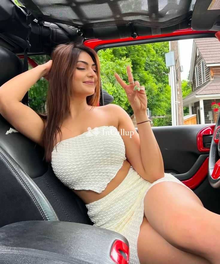 Call Girls In Lajpat Nagar Delhi 9818470885 Escort Service - Call Girls in New Delhi