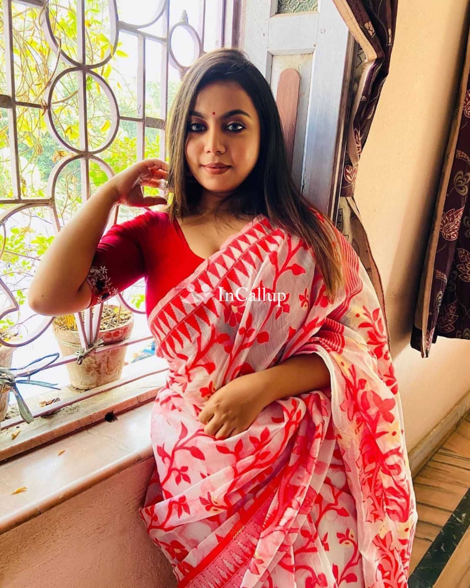 99714-/-46351 Low Price Call Girls In New Friends Colony Delhi - Call Girls in New Delhi