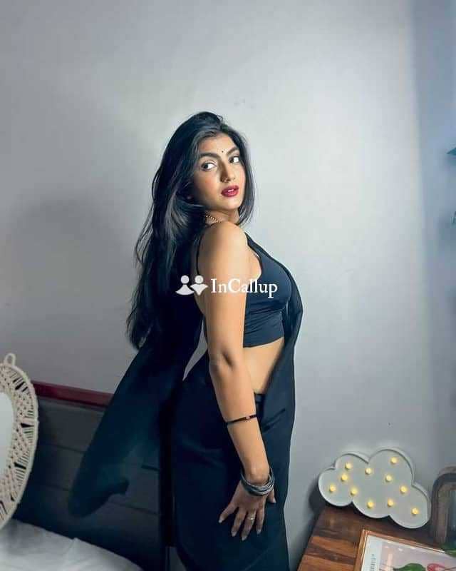 dreamy blonde eyes and black hair hot pooja sharma twenty two years old call girls hot girl in noida - Call Girls in Noida