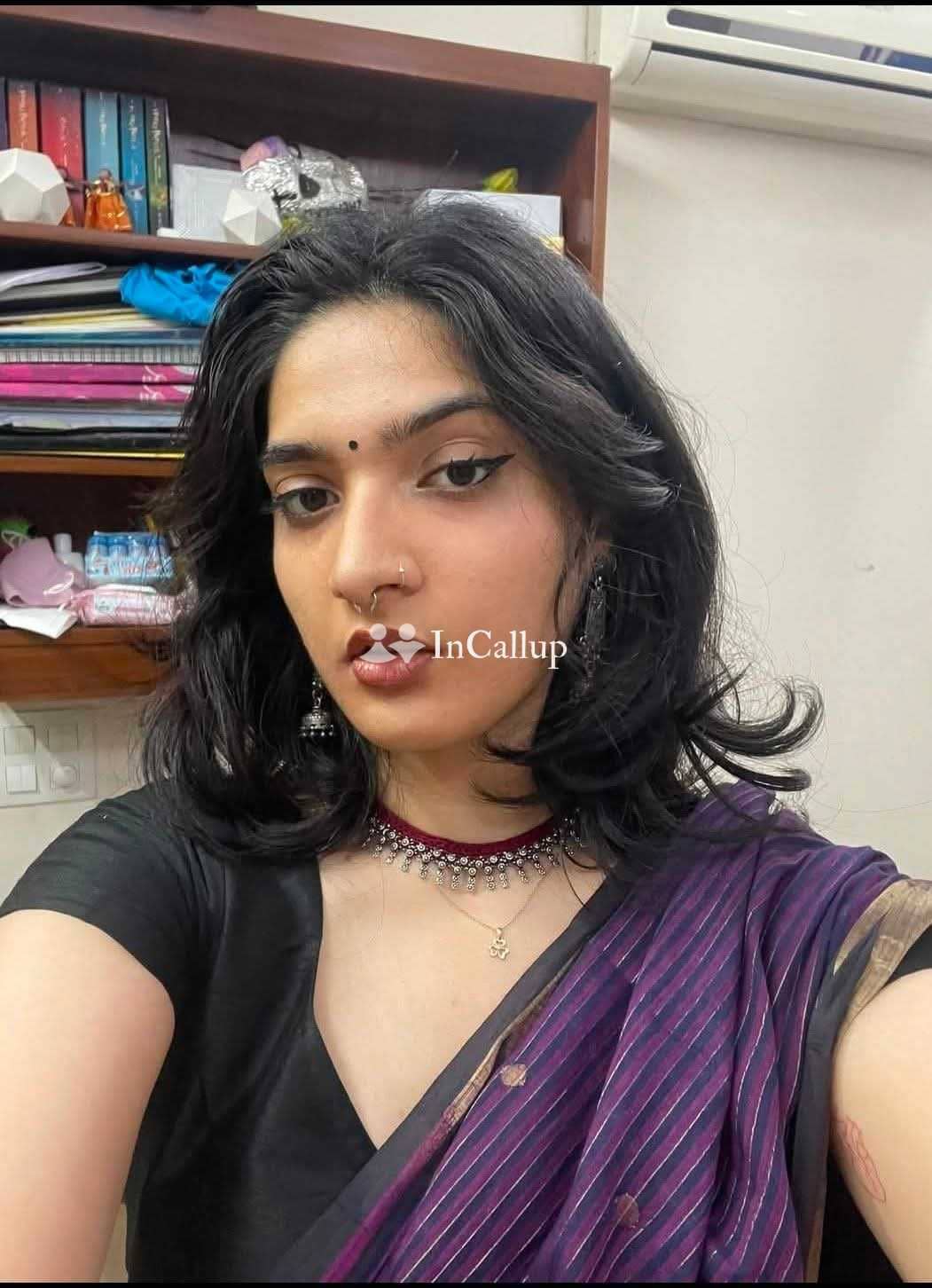 Muskan Patel call girl service 💯❤️💯 full enjoy and unlimited short BC cdtujjfry - Call Girls in Noida