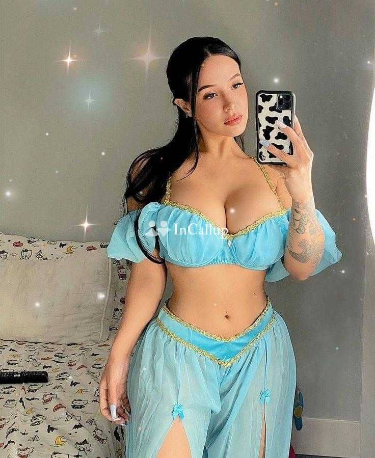 Classic Call Girls In Noida City Center { 9818099198 Noida Escort Service In 24/7 Delhi NCR - Call Girls in Noida