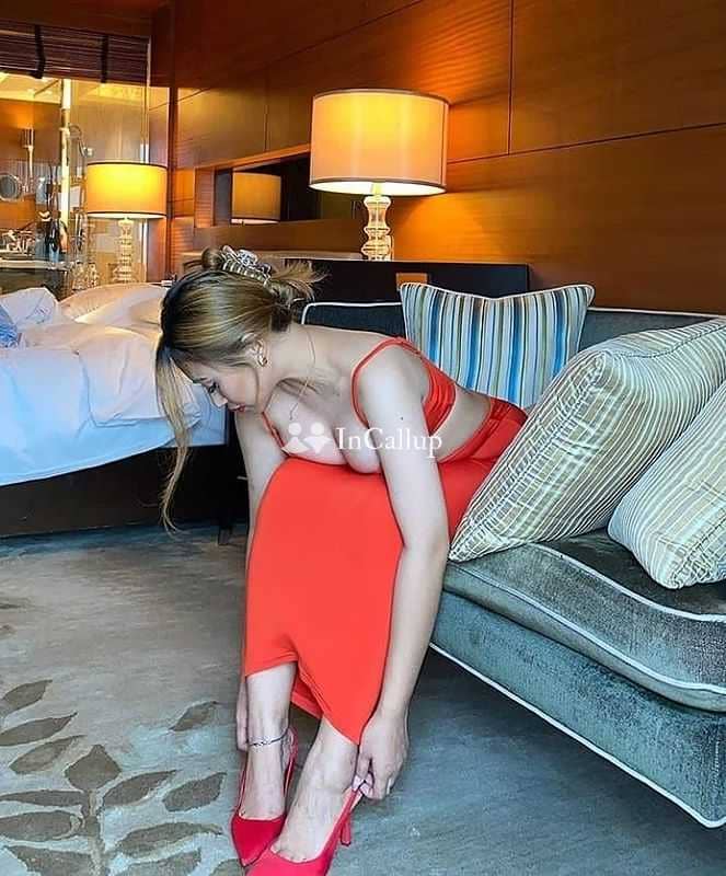 Call girls in Sector 62, Noida 9990233396 Escorts service - Call Girls in Noida