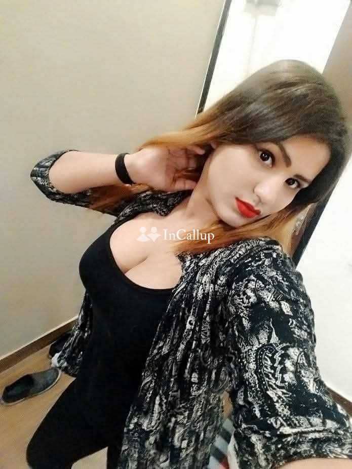 Muskan Patel call girl service 💯❤️💯 full enjoy and unlimited short  HD ft - Call Girls in Noida