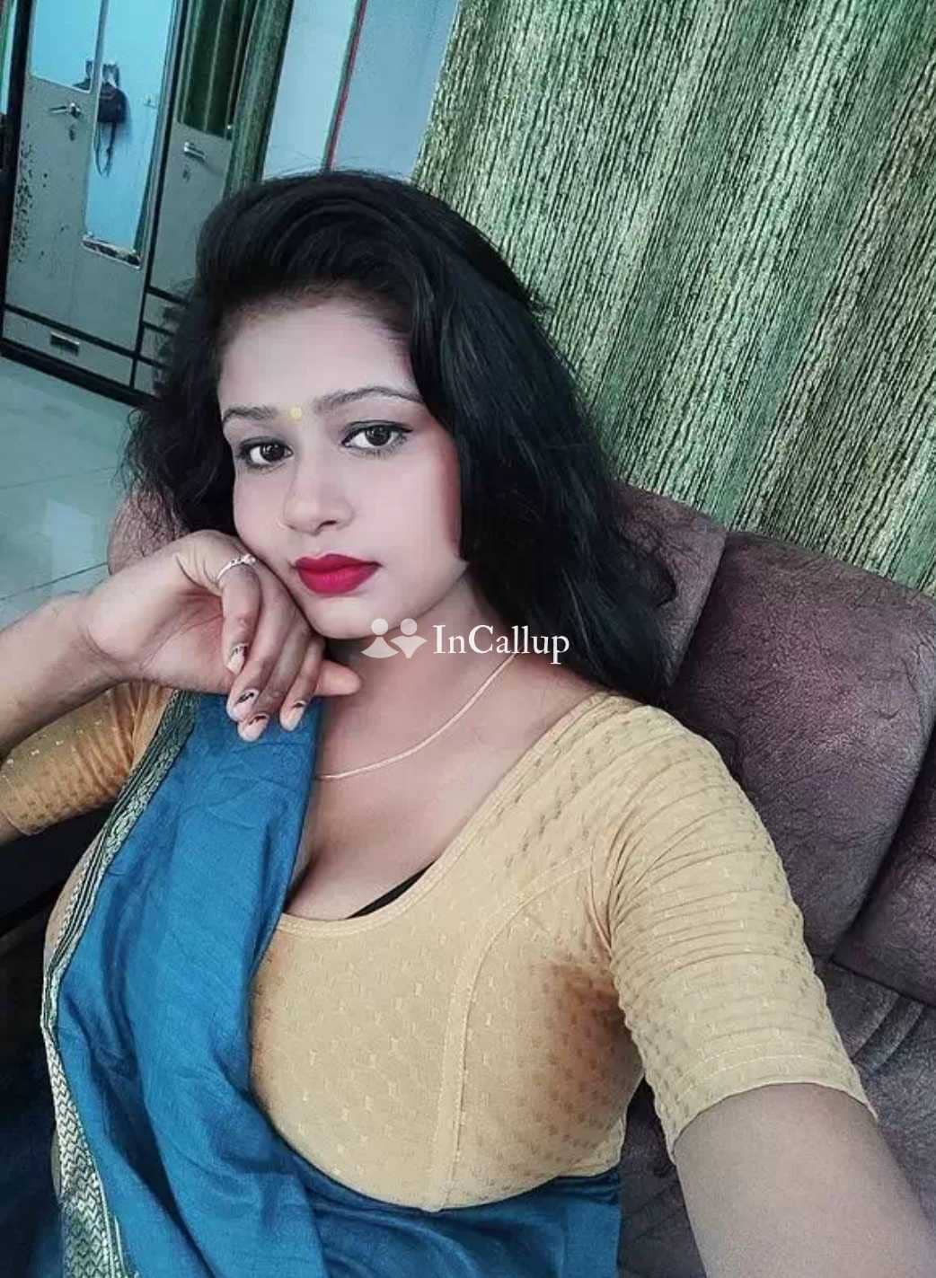 Riya Kumari call girl service 💯❤️💯 HR dv c - Call Girls in Noida