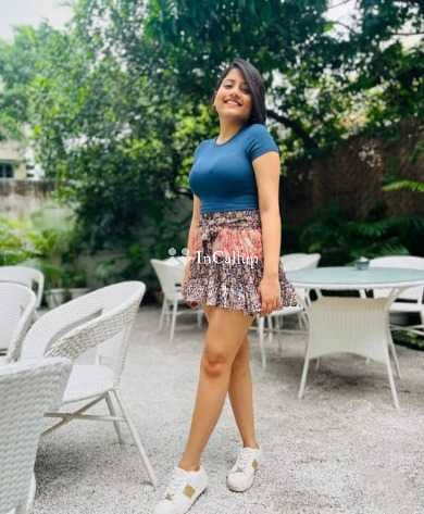 available for hotel visits petite escort in noida available now trusted reliable service - Call Girls in Noida