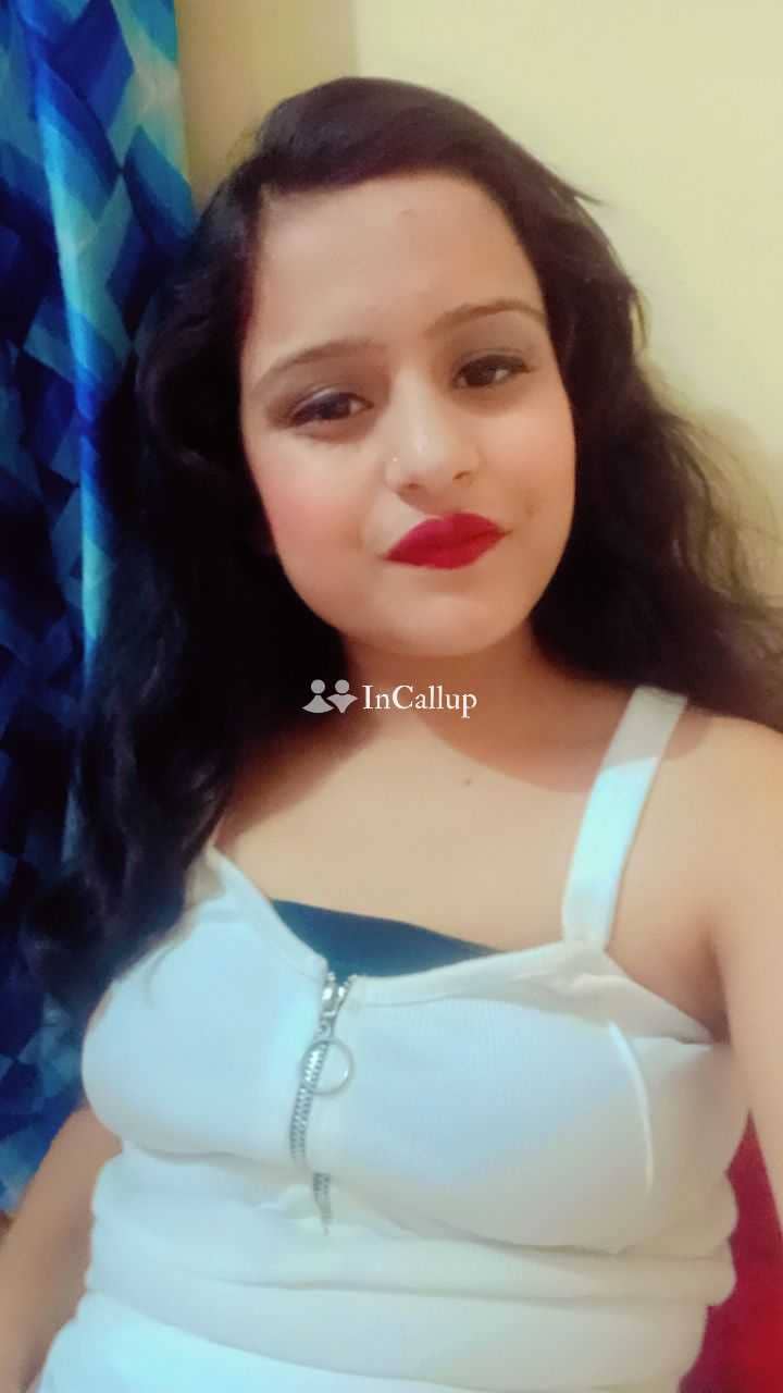 Low price 100% genuine👥sexy VIP call girls are provided👌safe and secure service - Call Girls in Noida