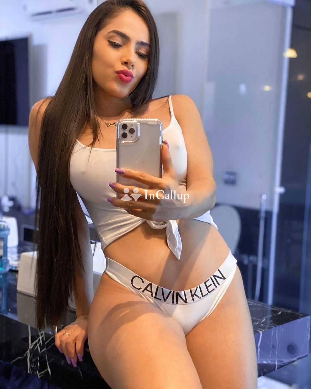 YounG_Call Girls In Okhla Delhi 8448079011 Escort Service In Delhi - Call Girls in Okhla