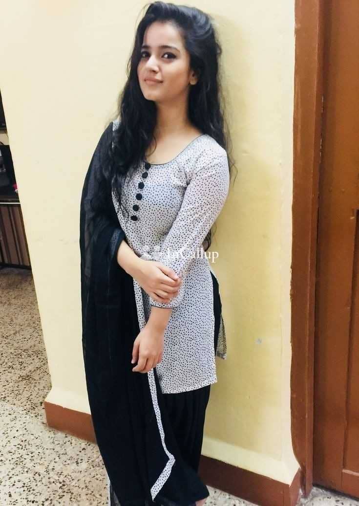 Panaji call girl 994239//4628 Low Price  Full Safe And Secure Vip College girl - Call Girls in Panaji