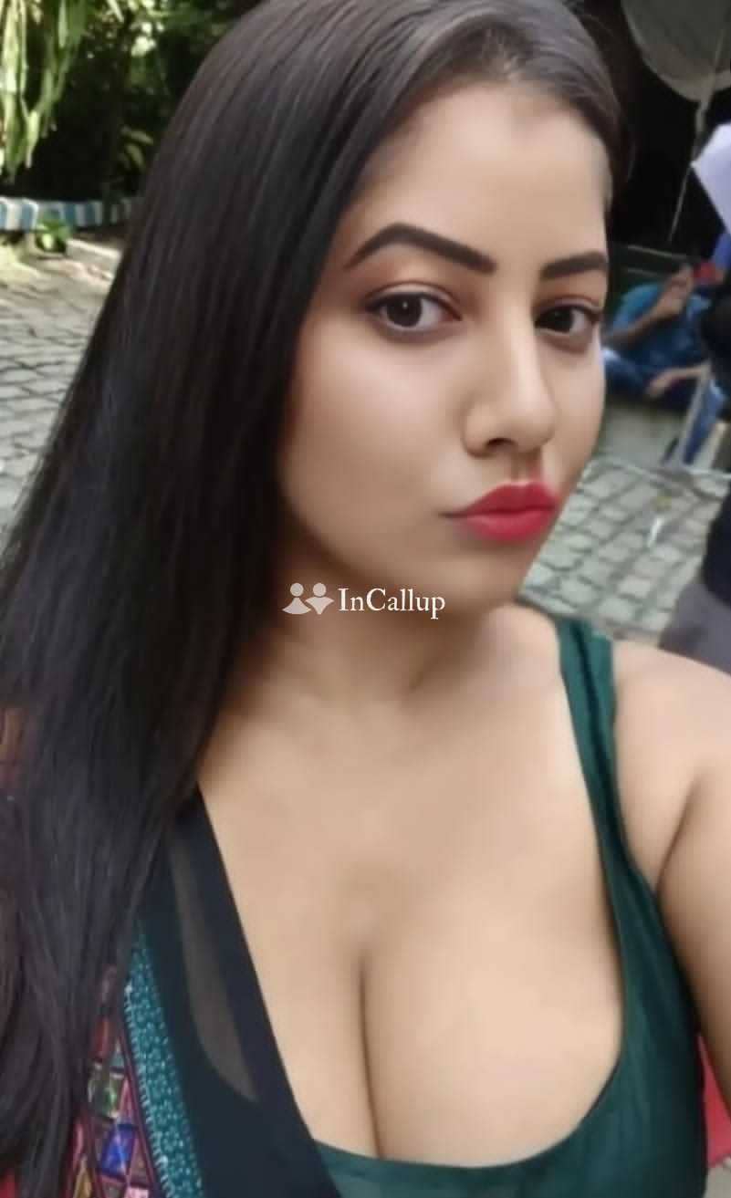 perfect black hair and black eyes sexy girl from panaji known for being creative - Call Girls in Panaji