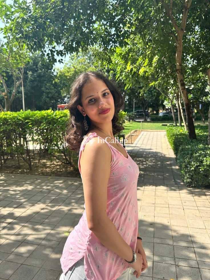 glamorous oral anal girlfriend experience french kiss videocall doggy style 69 position standing babe - Call Girls in Panchkula