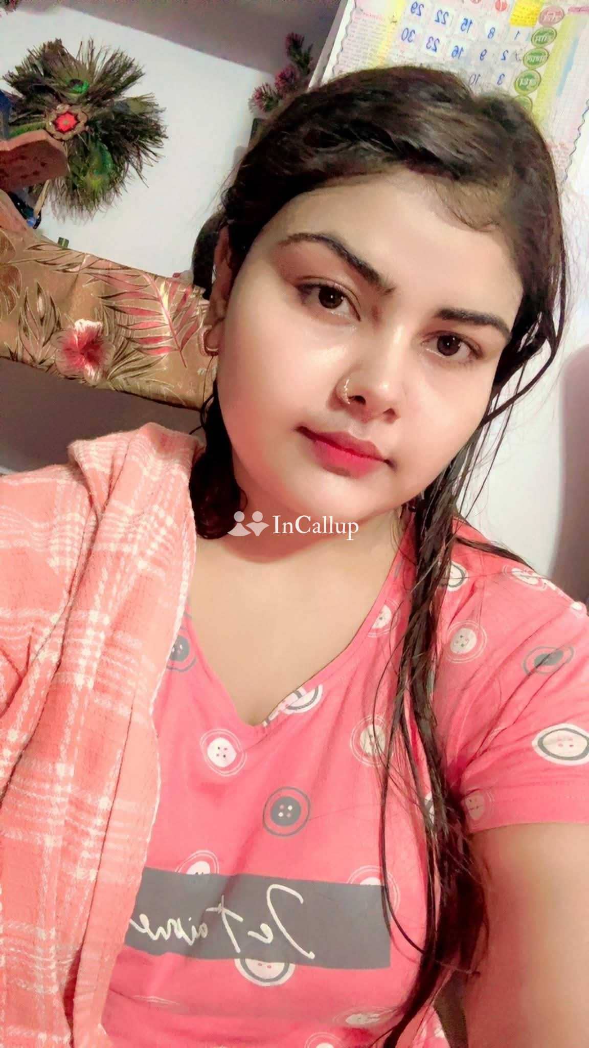 experienced in girlfriend experience french kiss threesome golden shower 69 position - Call Girls in Patna