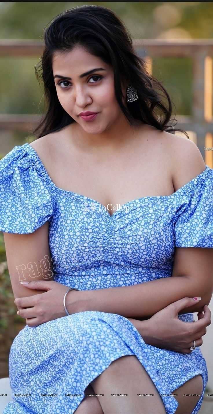 known for being creative petite escort in ponda available for advance booking petite with black eyes and black hair - Call Girls in Ponda