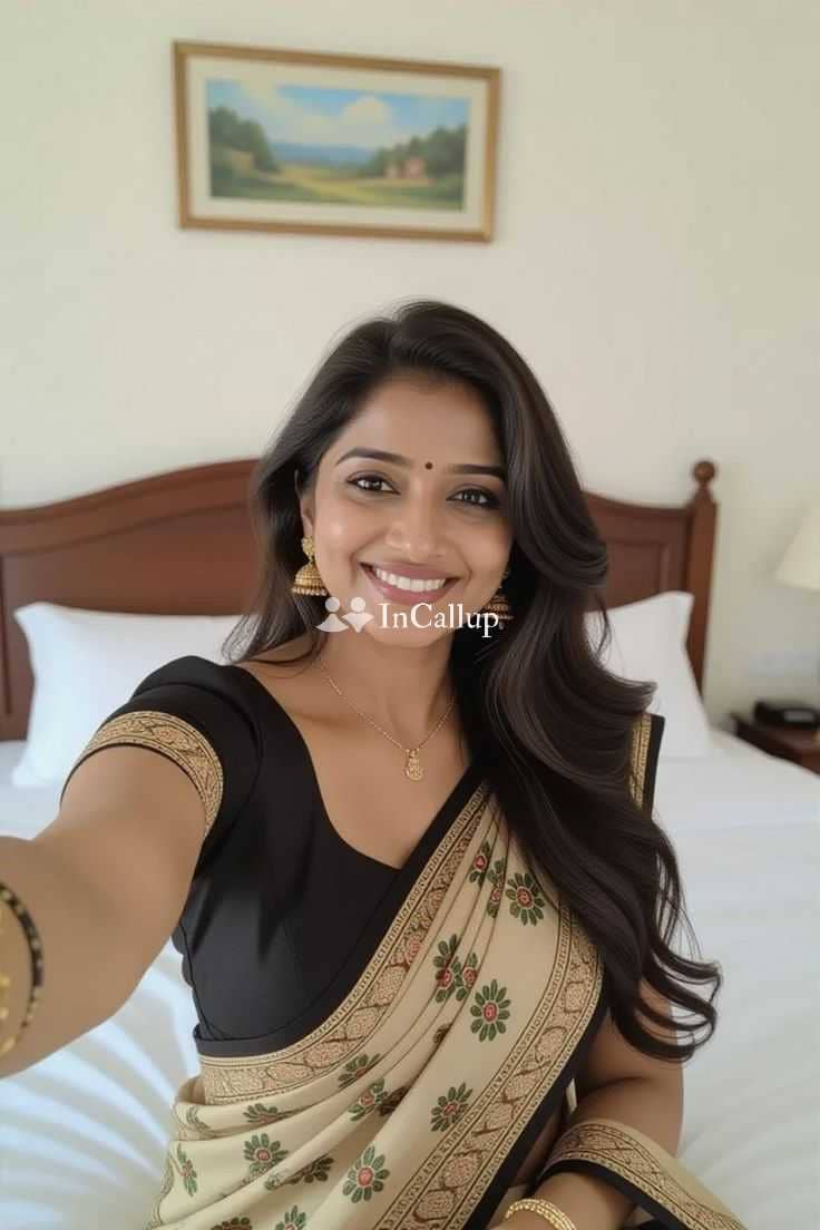 beautiful pooj singh twenty year old call girls girlfriend type available now trusted reliable service - Call Girls in Porvorim