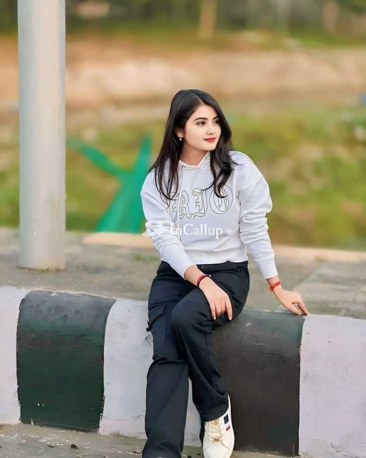 available for long bookings perfect black hair and brown eyes available now trusted reliable service - Call Girls in Prakasam