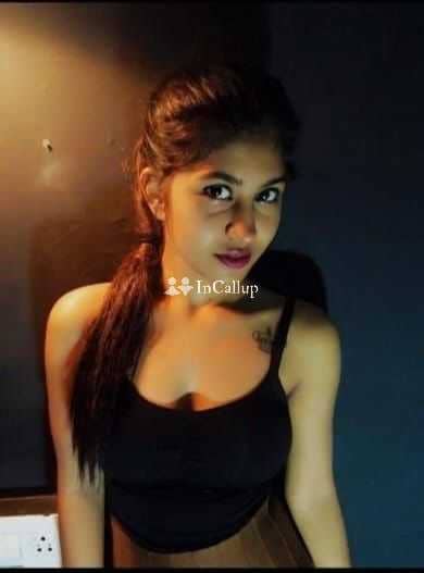 hot auburn tall with brown body type available for incall known for being confident - Call Girls in Prayagraj
