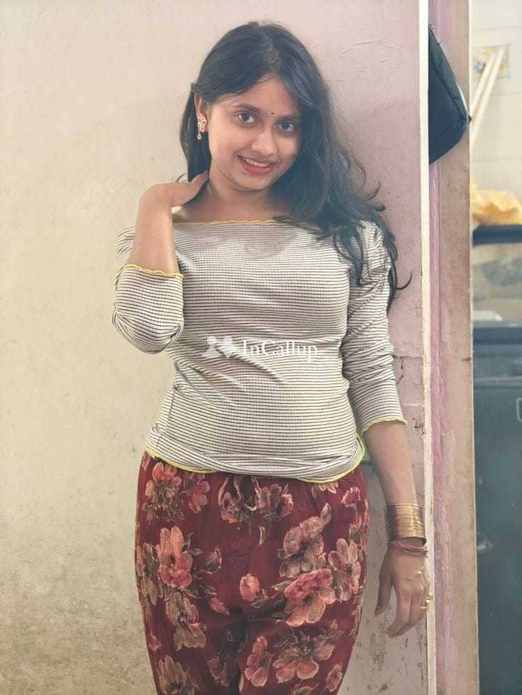 with curvy figure and black eyes known for being smart from prayagraj available now trusted reliable service - Call Girls in Prayagraj
