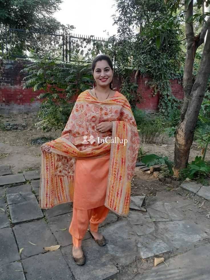 petite khushi twenty one year old call girls available now trusted reliable service - Call Girls in Prayagraj