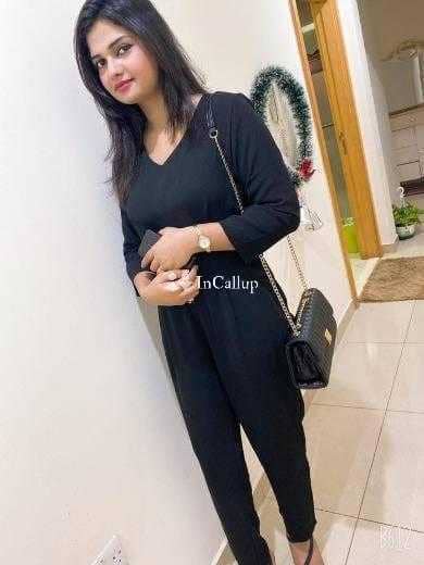 serving clients in pune queen available for weekend fun known for being alluring having black eyes and black hair - Call Girls in Pune