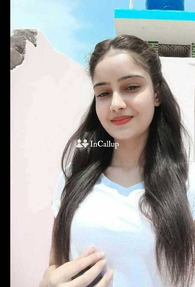 with slim body and black hair available for weekend fun available now trusted reliable service - Call Girls in Pune