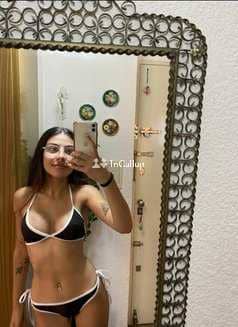Ikgdas xdthbvxx - Call Girls in Pune