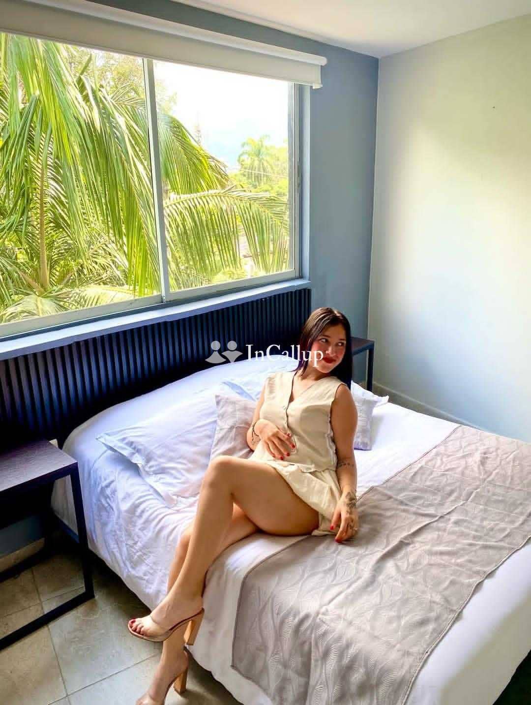 local to purulia sensual curves and colored hair available for short notice available - Call Girls in Purulia