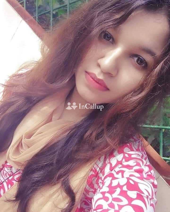 petite sunena singh twenty one year old call girls known for being alluring beautiful model in rajkot - Call Girls in Rajkot