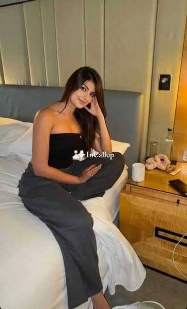 mature radhik cash payment twenty two year old call girls alluring black hair and blue eyes - Call Girls in Rajkot