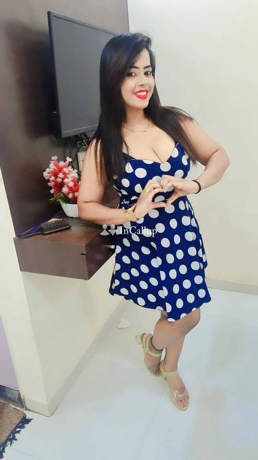 RAJKOT CALL GIRL♥️ 77638//76957♥️ CALL GIRLS IN ESCORT SERVICE WE ARE PROVIDING - Call Girls in Rajkot