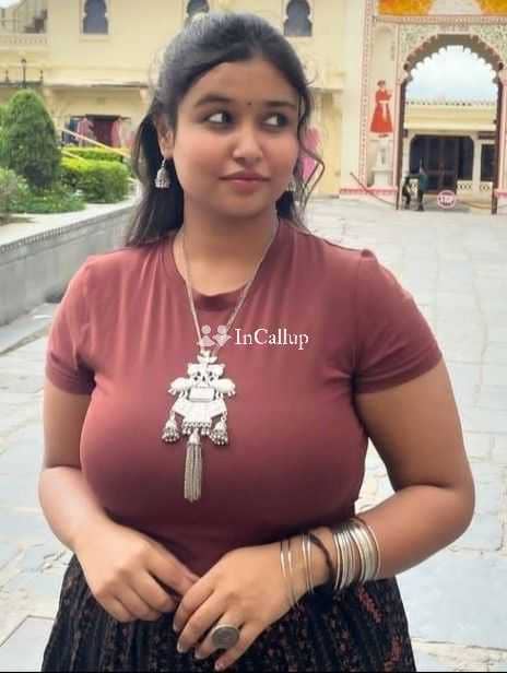 known for being trustworthy tempting auburn eyes and brown hair available for long bookings - Call Girls in Rajkot