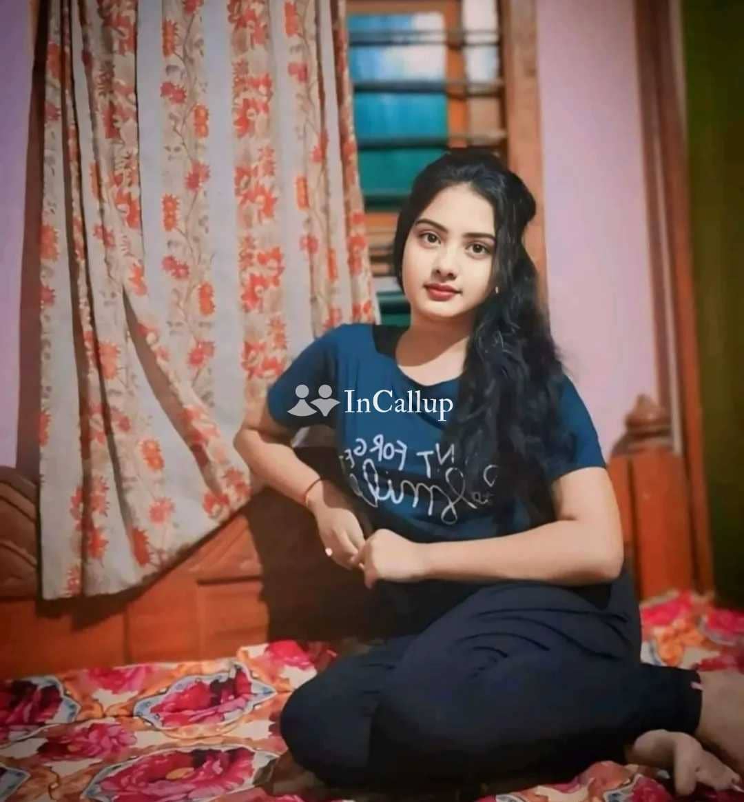 Only for cash cash 100% ☺️genuine VIP and 🌿home service and 🌿hotel service 🌻full enjoyment service beautiful 🌿girls availa - Call Girls in Rajkot