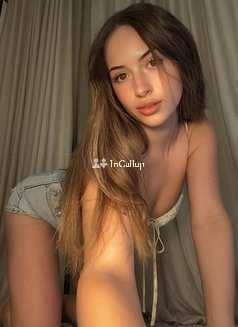 having black eyes and brown hair known for being skilled meet call me a nineteen year old call girls - Call Girls in Rajkot