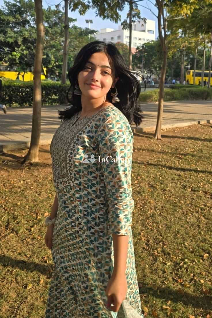 smooth black eyes and black hair available now trusted reliable service - Call Girls in Ranchi