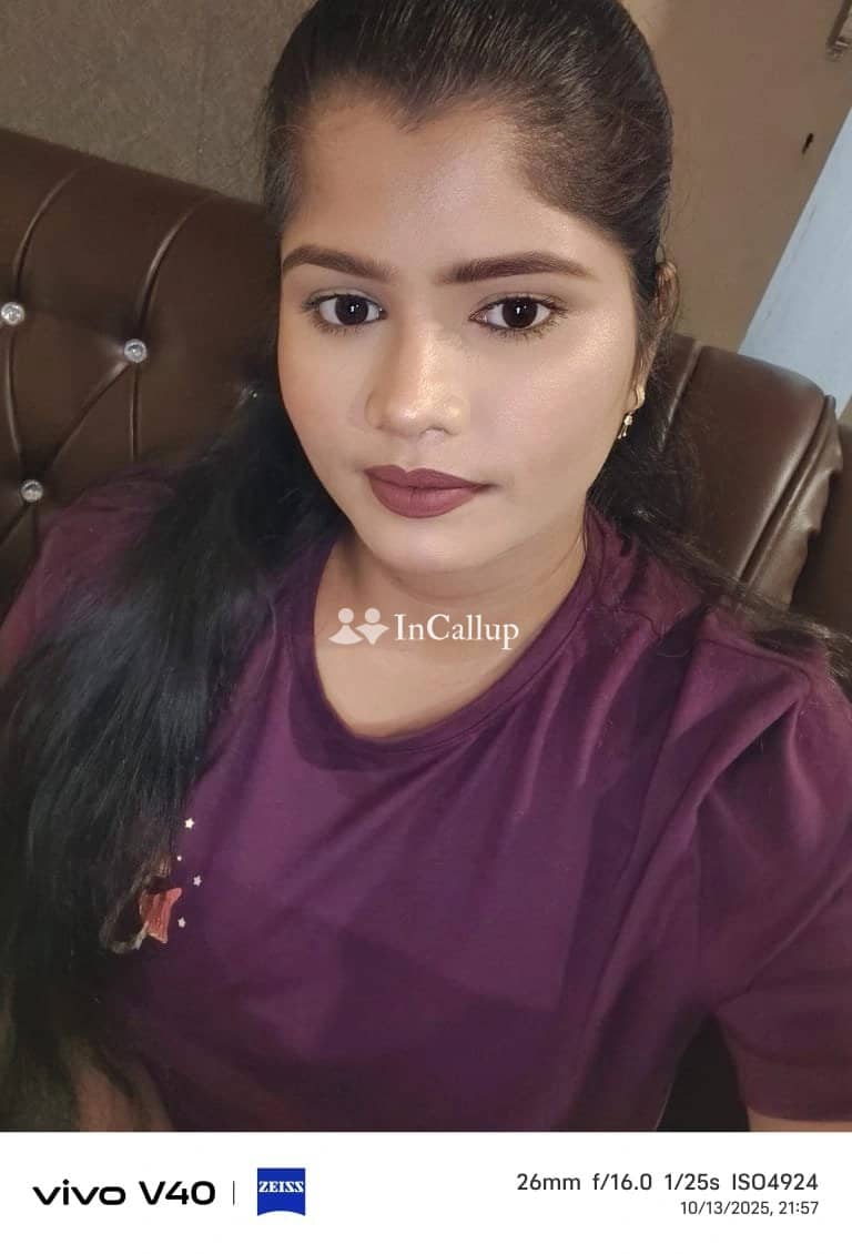 meet and enjoy with aarohi sharma twenty one year old call girls available now trusted reliable service - Call Girls in Ranchi