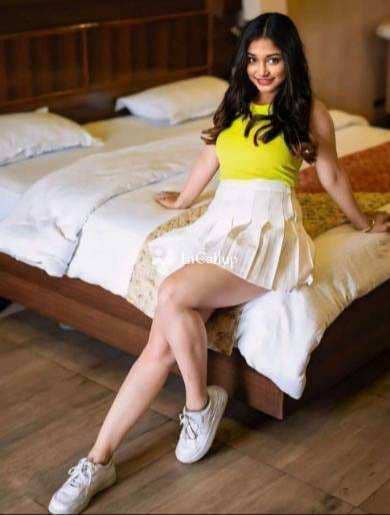 cute brown eyes and black hair magnetic known for being alluring available now trusted reliable service - Call Girls in Ratlam