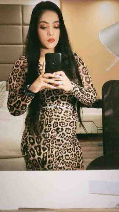 premium oral porn actresses erotic massage golden shower 69 position woman on top model fit body with bald hair - Call Girls in Ratlam