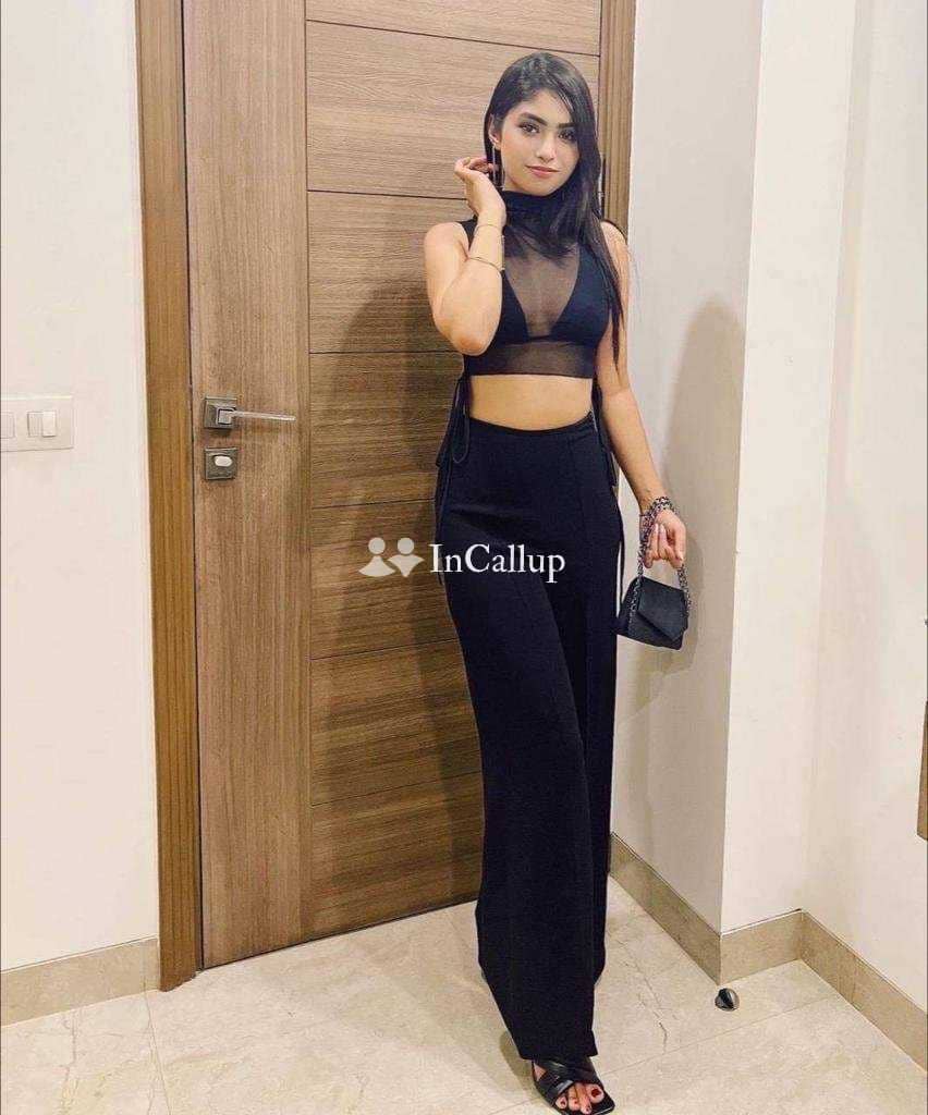 dreamy black eyes and black hair available for home visits located in saharanpur - Call Girls in Saharanpur