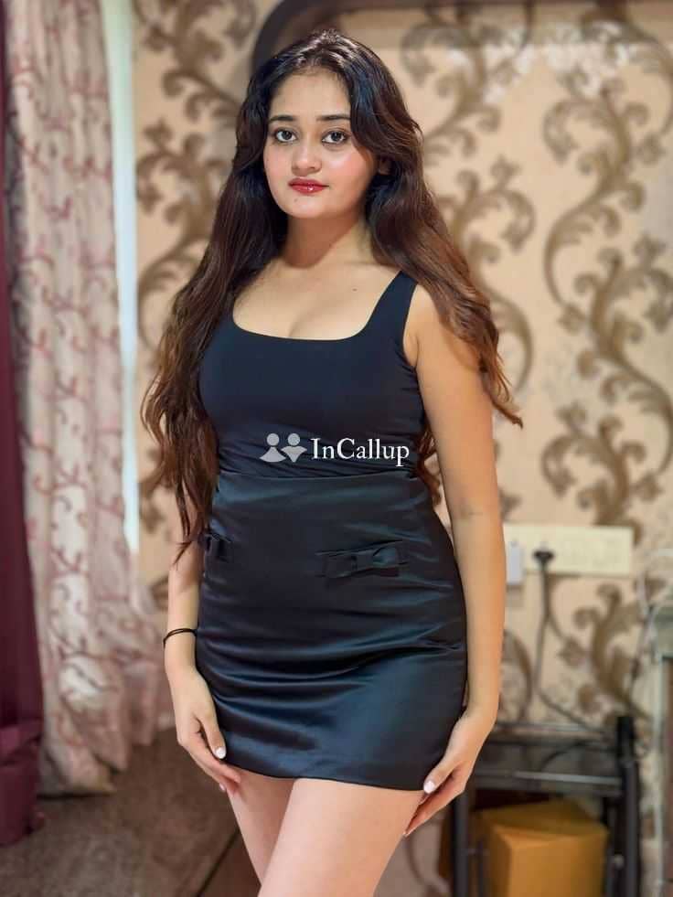 curvy girl in saharanpur attractive red body and blue eyes available for outcall known for being wild - Call Girls in Saharanpur