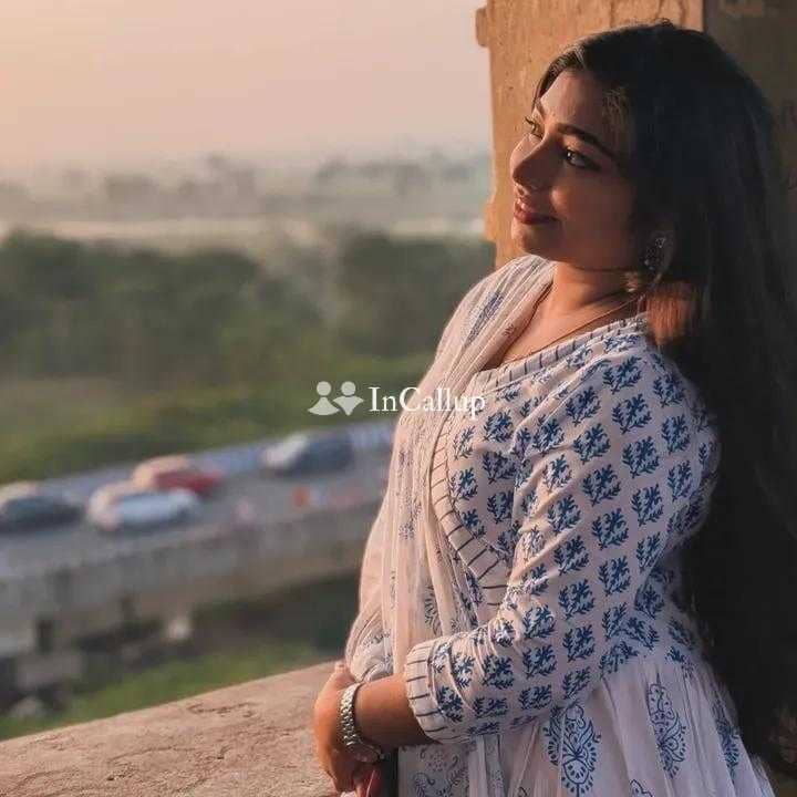 skilled in oral girlfriend experience role play 69 position fresh black hair and black eyes - Call Girls in Saharanpur