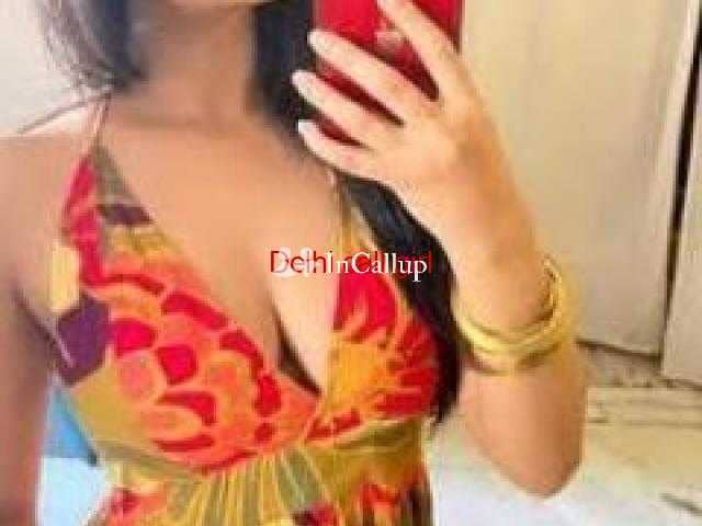 romantic girlfriend experience handjob time feminine blonde hair and black eyes saket escort service - Call Girls in Saket