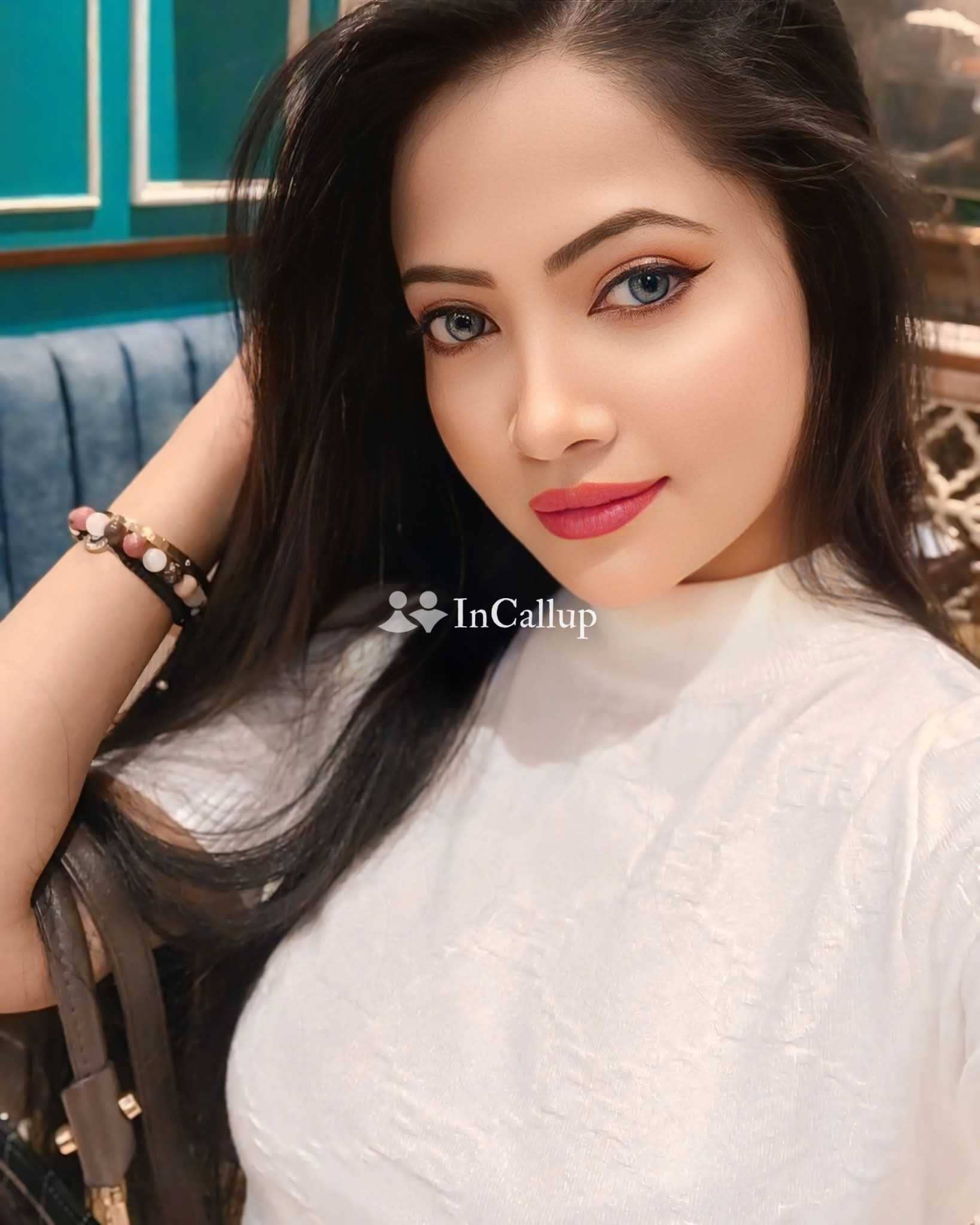 service independent royal call girls Women Seeking - Call Girls in Salem