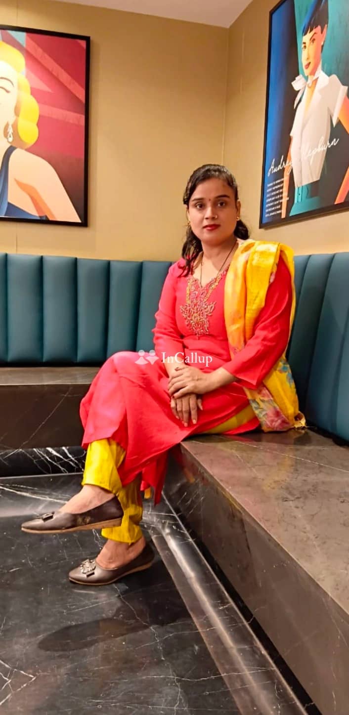 luxurious girlfriend experience with a stunning 21yearold brunette in sangli for unforgettable intimate moments - Call Girls in Sangli