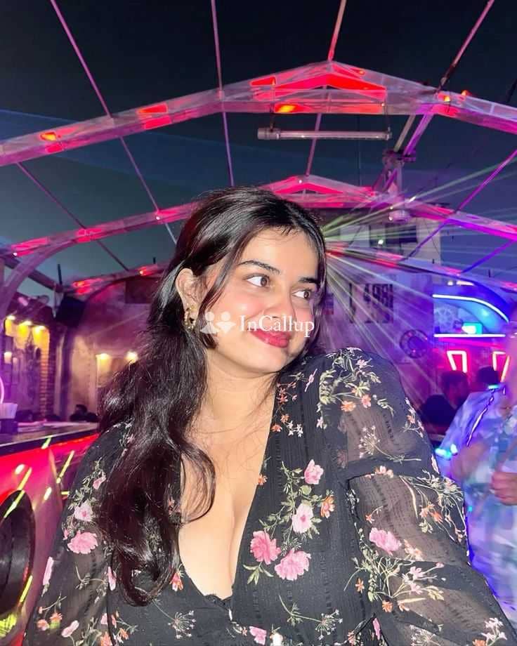 angelic black hair and black eyes available for business trip service known for being playful - Call Girls in Sangli